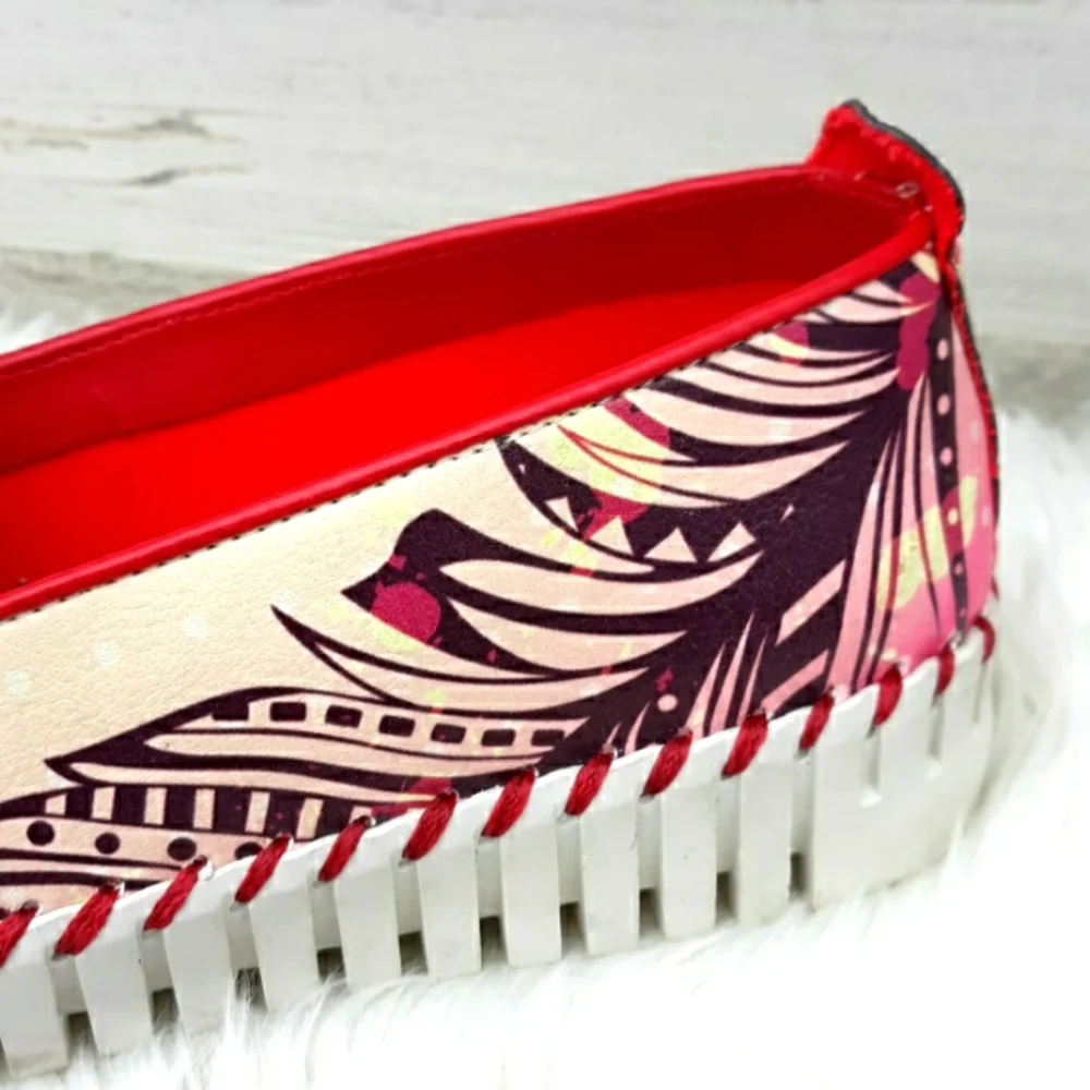 EUC NEEFS SLIP ON SHOES - Picture 7 of 9